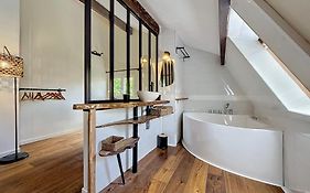 Maison avec jacuzzi et terrasse